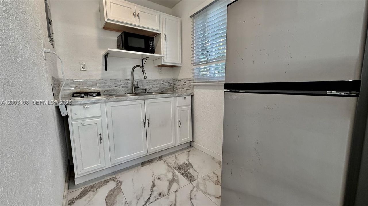 Recently Rented: $1,250 (1 beds, 1 baths, 1486 Square Feet)