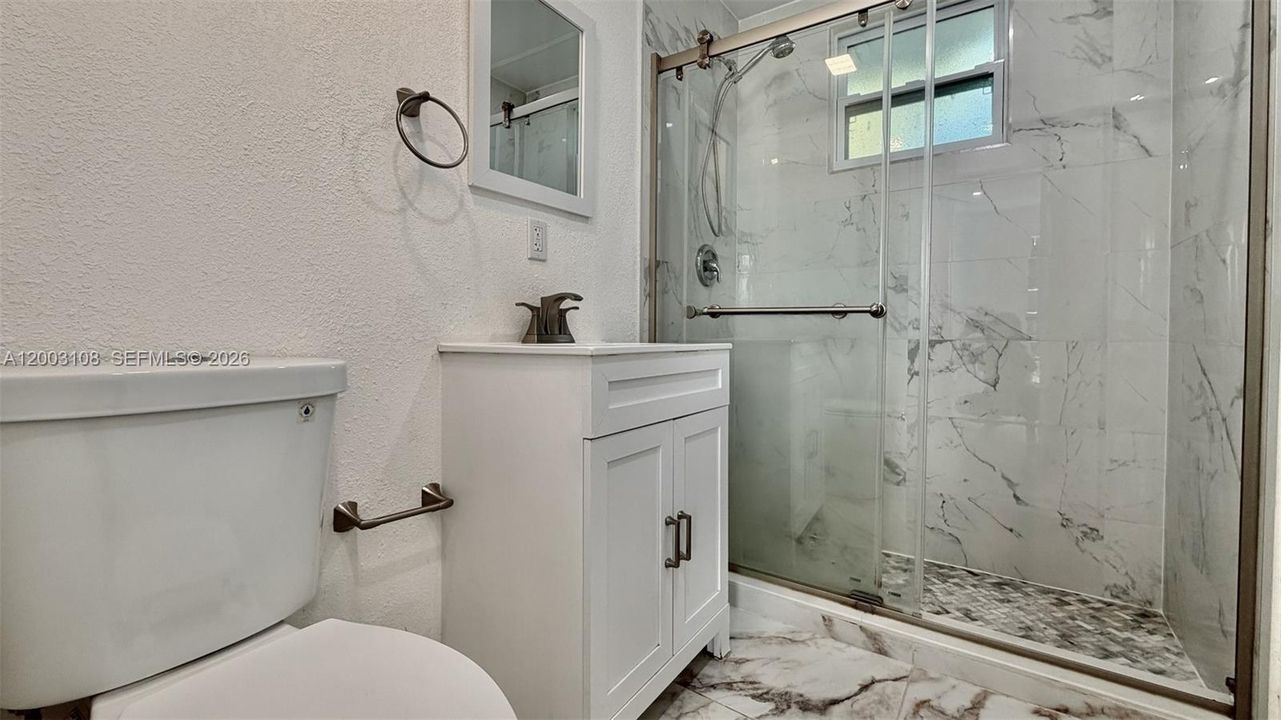 Recently Rented: $1,250 (1 beds, 1 baths, 1486 Square Feet)