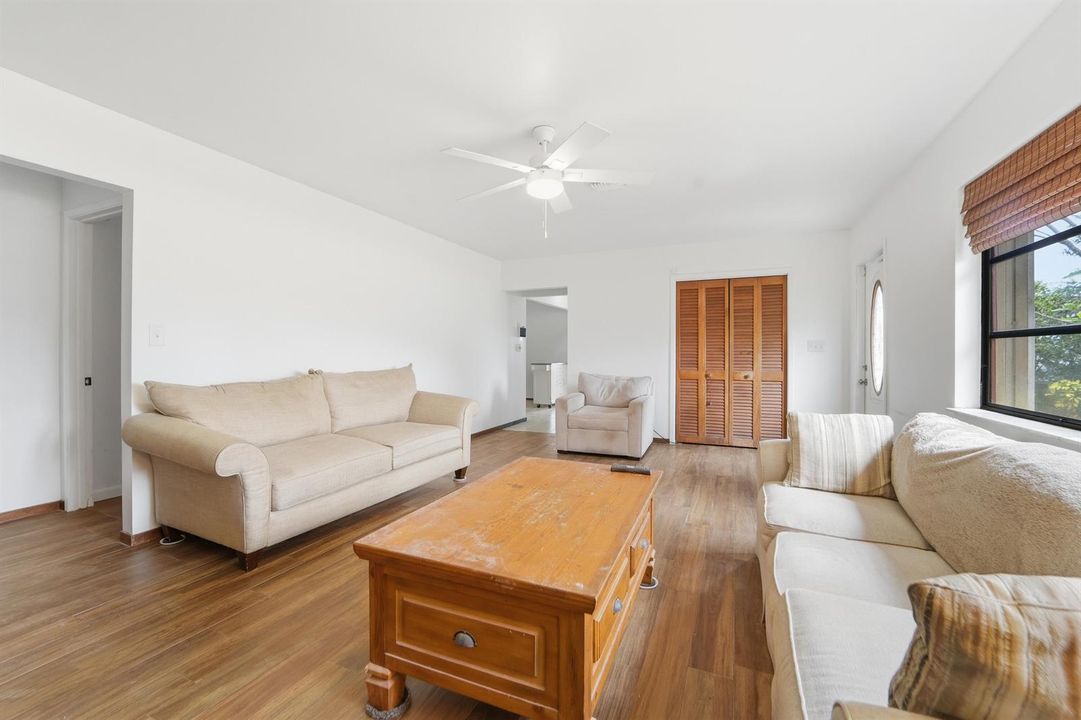 IG403458