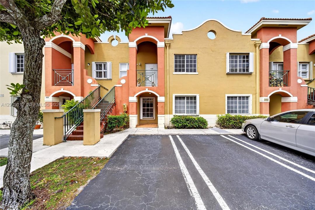 En Venta: $310,000 (2 camas, 2 baños, 900 Pies cuadrados)