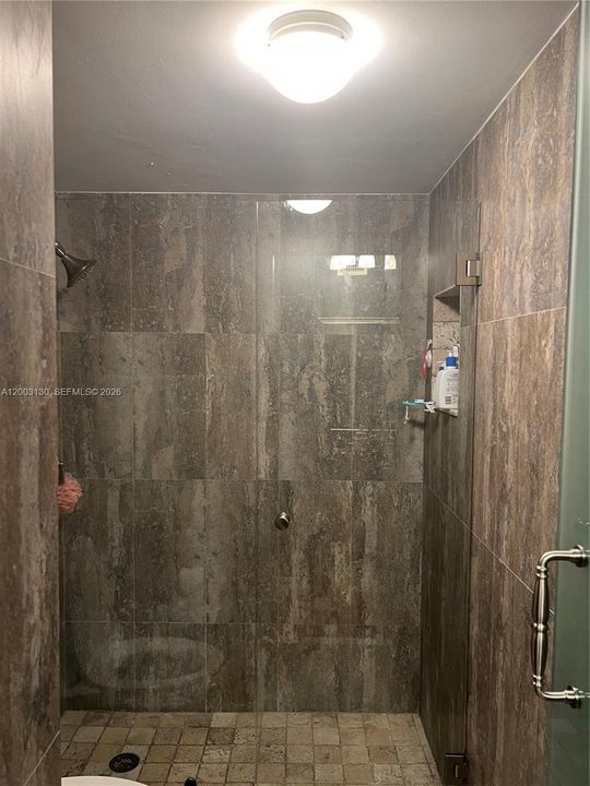 Под контрактом: $324,999 (2 спален, 2 ванн, 1033 Квадратных фут)