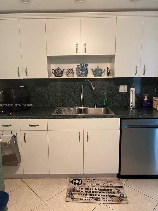 Под контрактом: $324,999 (2 спален, 2 ванн, 1033 Квадратных фут)