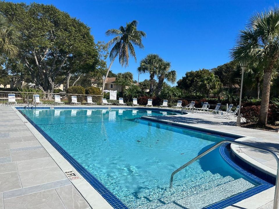 For Rent: $2,650 (2 beds, 2 baths, 1374 Square Feet)