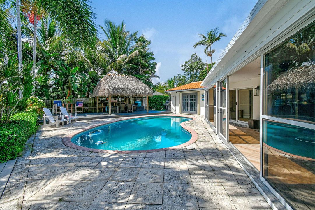 8110WLakeDr(51)