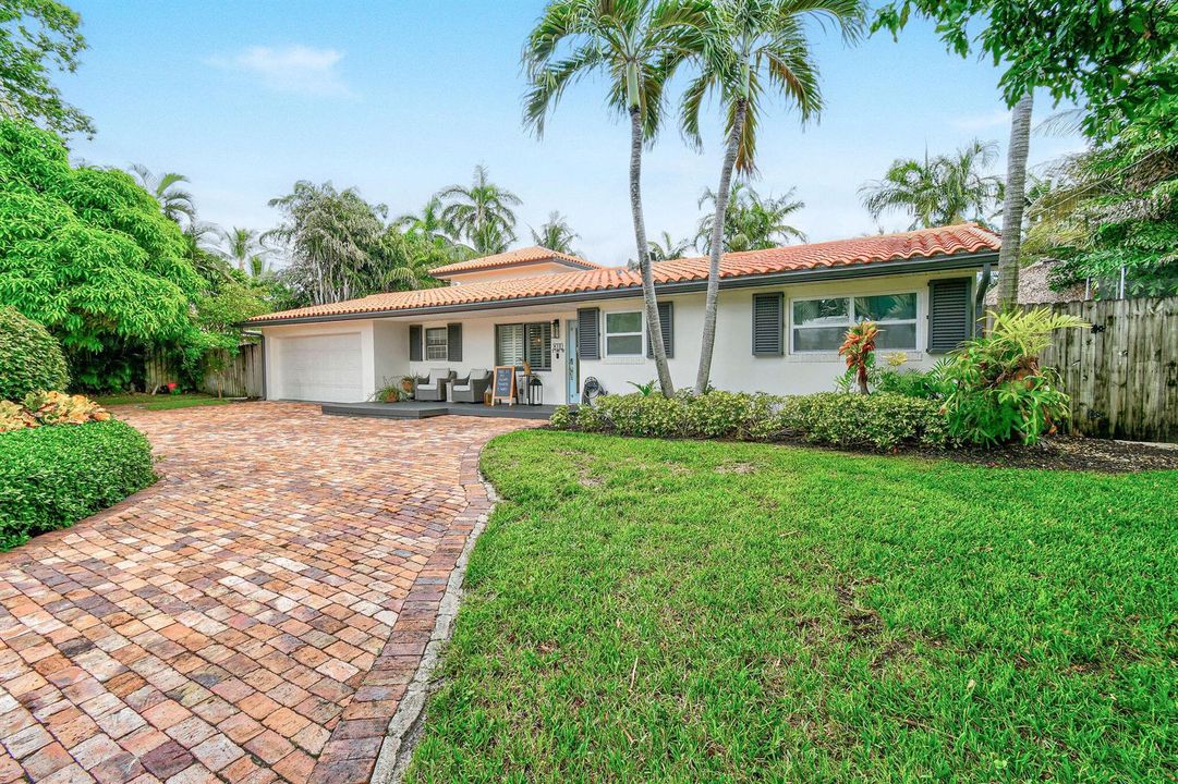 8110WLakeDr(1)