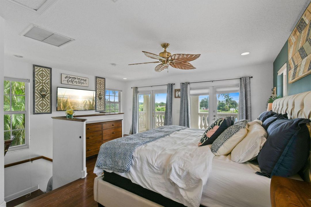 8110WLakeDr(36)