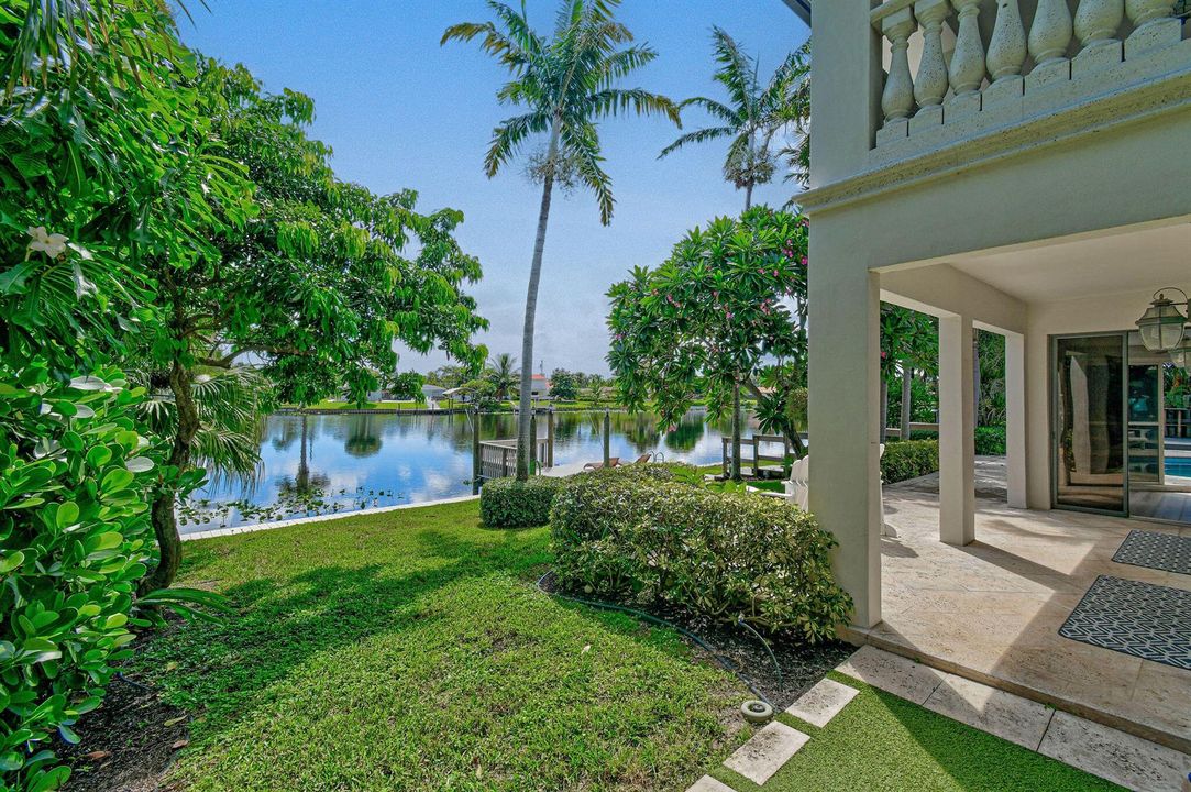 8110WLakeDr(69)