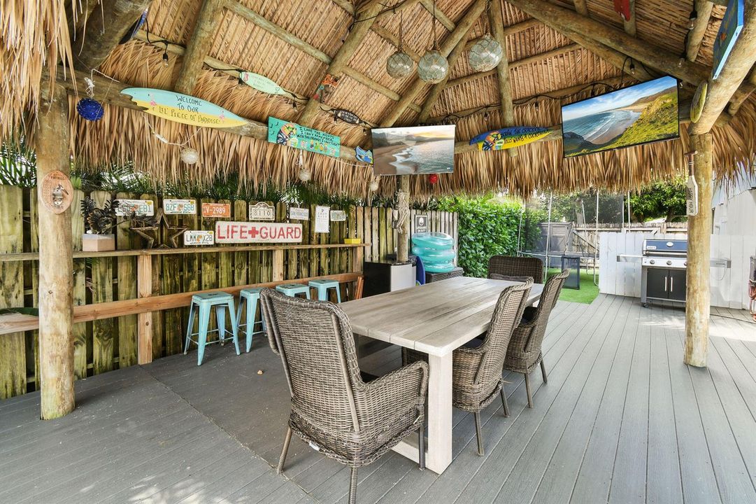 8110WLakeDr(56)