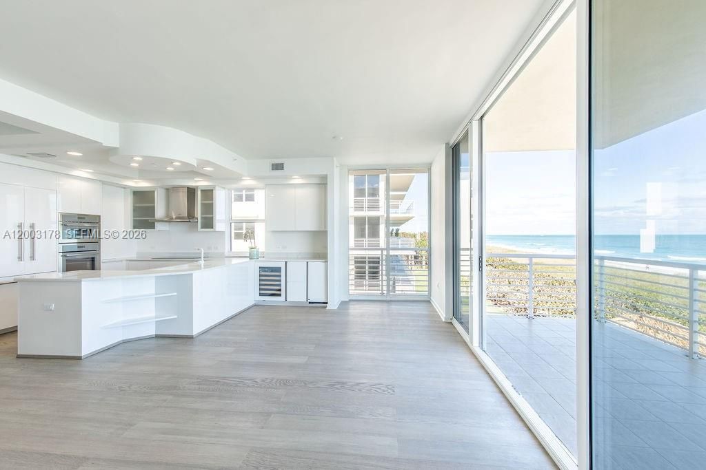 For Sale: $1,250,000 (2 beds, 2 baths, 1542 Square Feet)