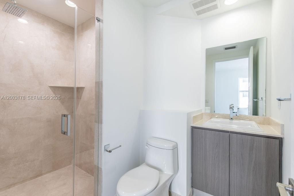For Sale: $1,250,000 (2 beds, 2 baths, 1542 Square Feet)