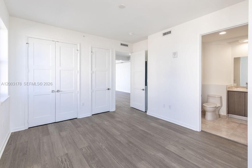 For Sale: $1,250,000 (2 beds, 2 baths, 1542 Square Feet)
