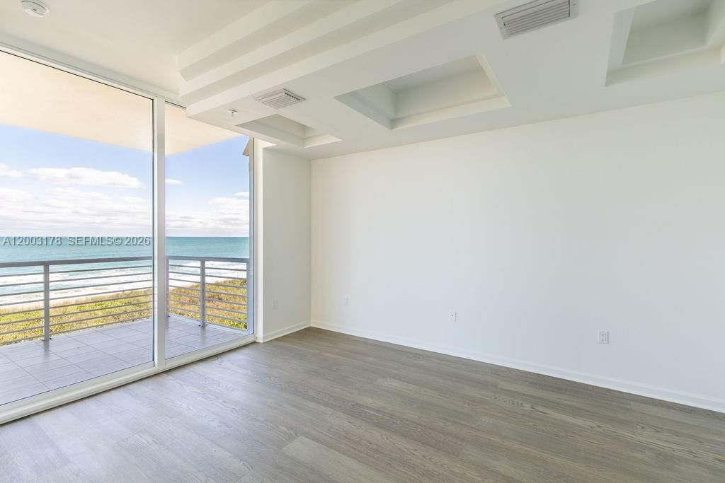 For Sale: $1,250,000 (2 beds, 2 baths, 1542 Square Feet)