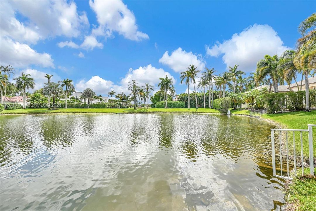En Venta: $2,099,000 (4 camas, 3 baños, 3610 Pies cuadrados)