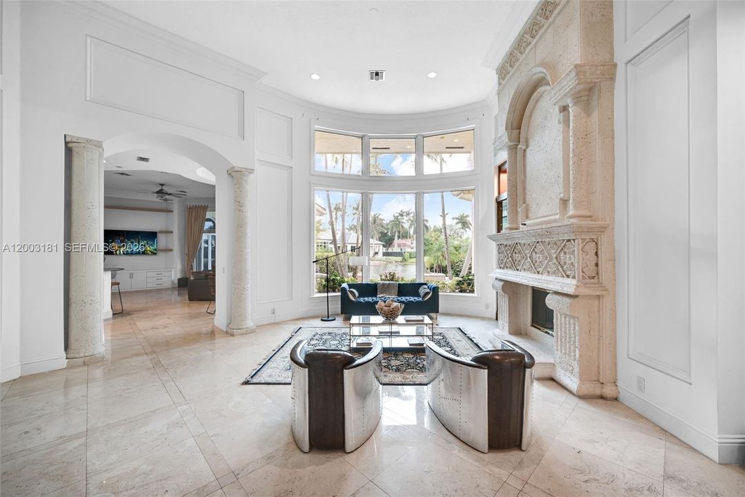 En Venta: $2,099,000 (4 camas, 3 baños, 3610 Pies cuadrados)