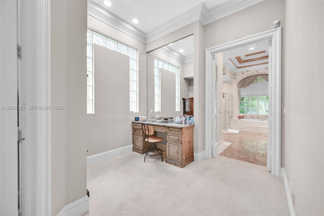 En Venta: $2,099,000 (4 camas, 3 baños, 3610 Pies cuadrados)