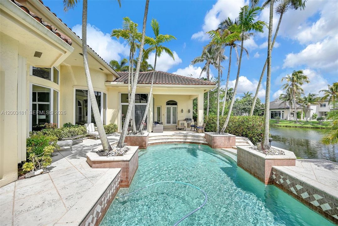 En Venta: $2,099,000 (4 camas, 3 baños, 3610 Pies cuadrados)