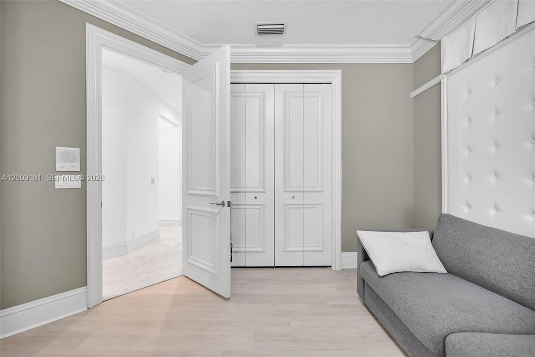 En Venta: $2,099,000 (4 camas, 3 baños, 3610 Pies cuadrados)