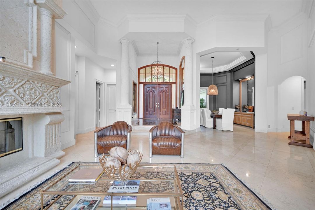 En Venta: $2,099,000 (4 camas, 3 baños, 3610 Pies cuadrados)