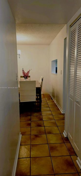 For Sale: $269,900 (2 beds, 2 baths, 936 Square Feet)