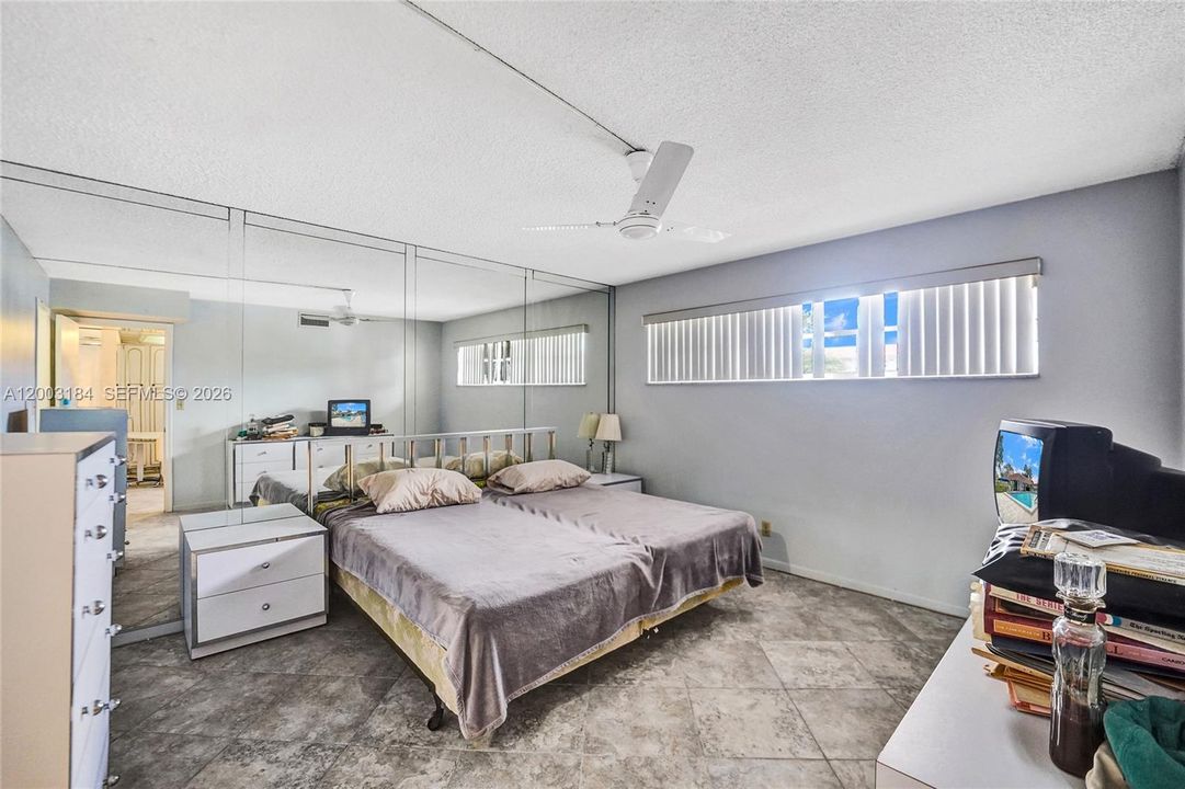 For Sale: $118,000 (2 beds, 2 baths, 1170 Square Feet)