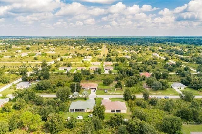 На продажу: $399,900 (4 спален, 2 ванн, 2068 Квадратных фут)