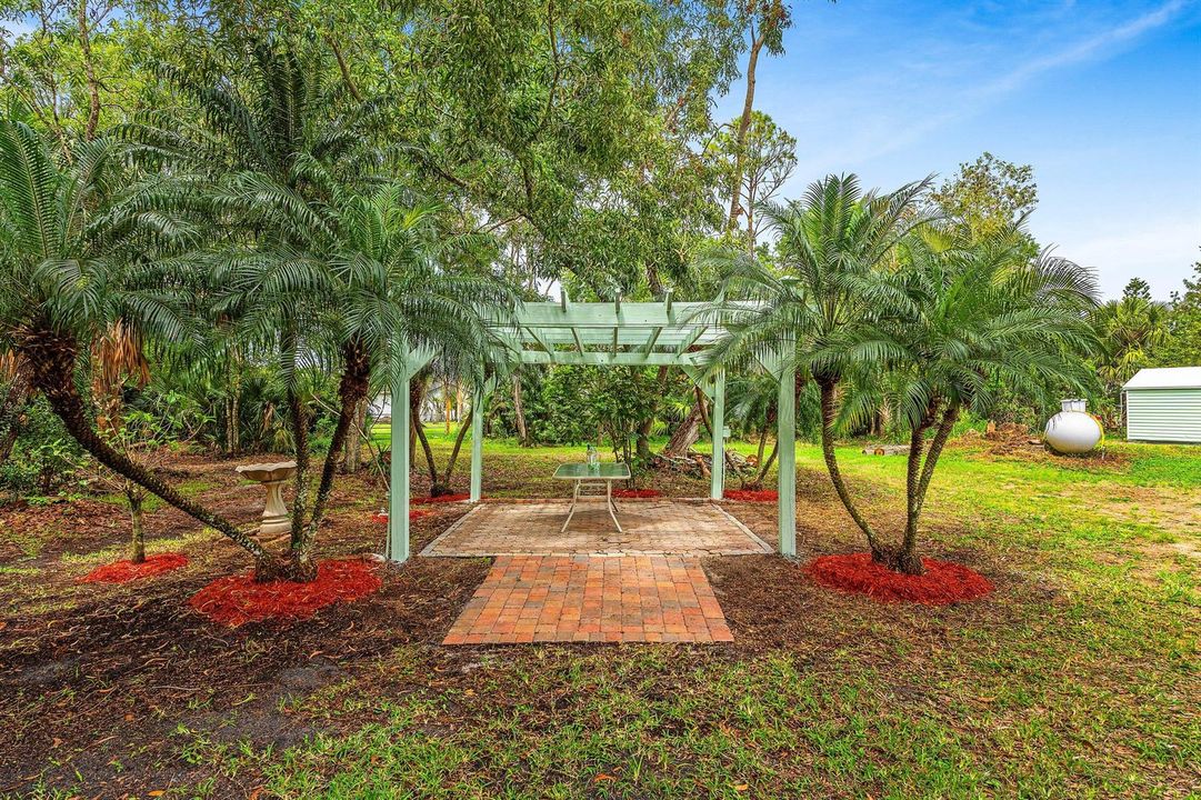 033-4397AvocadoBoulevard-WestPalmBeach-F