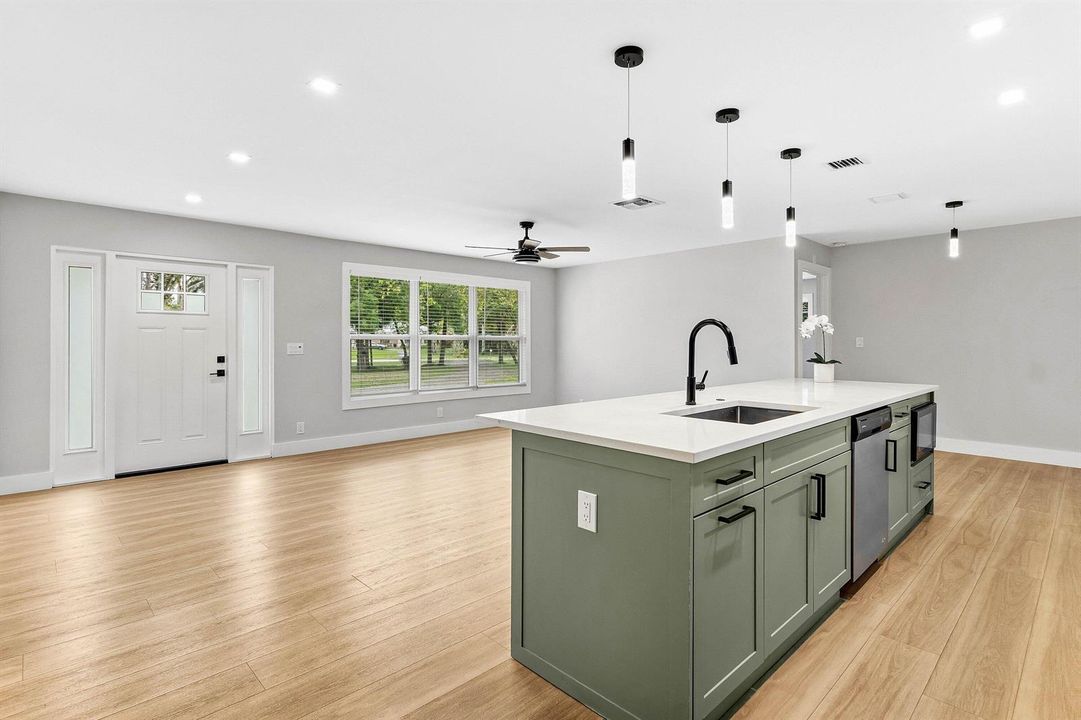 009-4397AvocadoBoulevard-WestPalmBeach-F