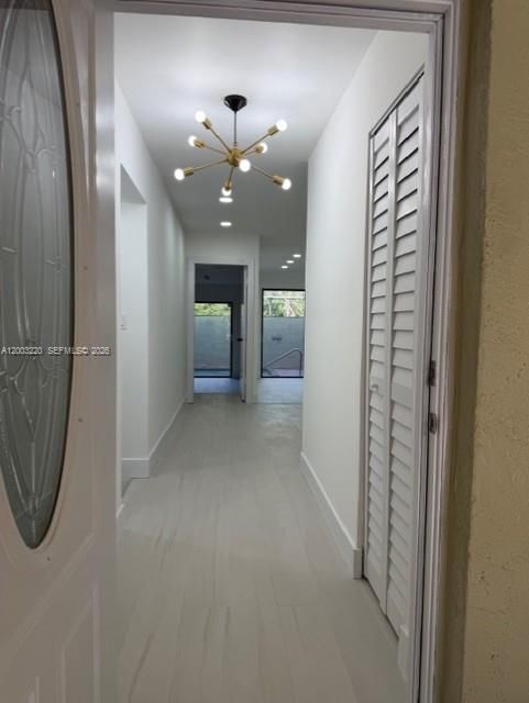 Activo con contrato: $3,300 (2 camas, 2 baños, 1550 Pies cuadrados)