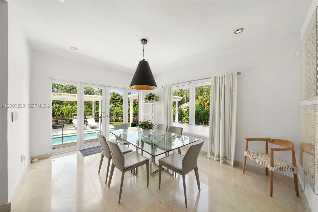 Active With Contract: $3,875,000 (4 beds, 3 baths, 2087 Square Feet)