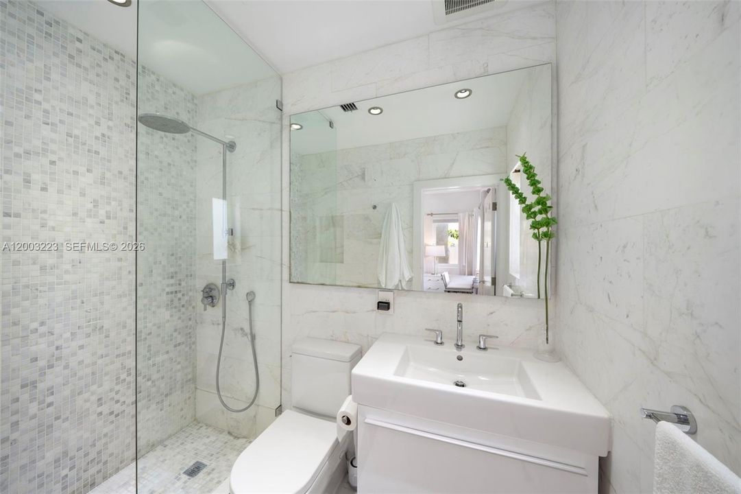 Active With Contract: $3,875,000 (4 beds, 3 baths, 2087 Square Feet)
