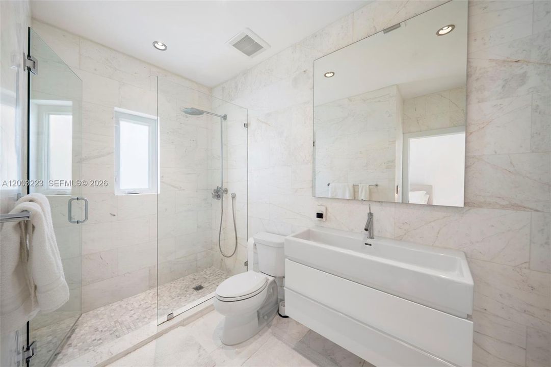 Active With Contract: $3,875,000 (4 beds, 3 baths, 2087 Square Feet)