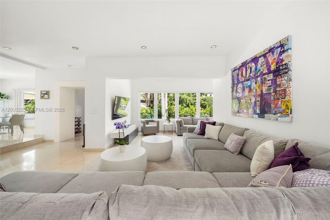 Active With Contract: $3,875,000 (4 beds, 3 baths, 2087 Square Feet)