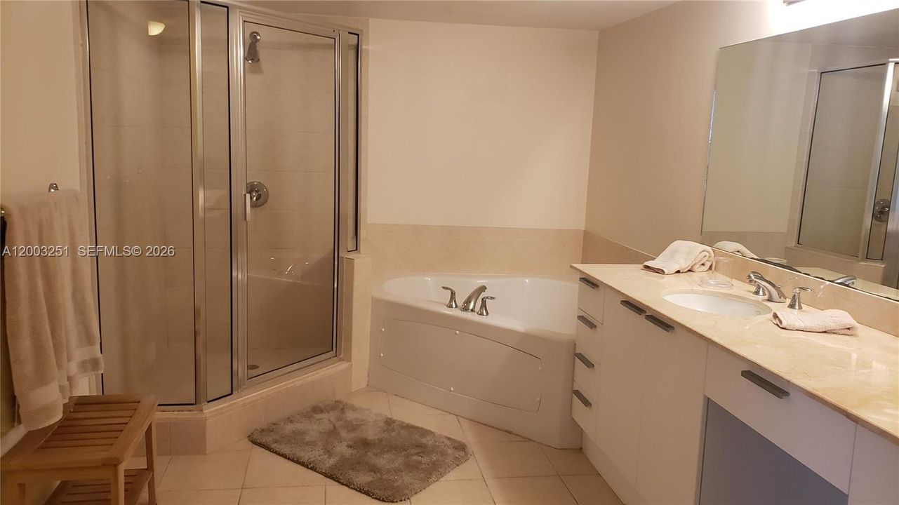 For Sale: $1,089,000 (2 beds, 2 baths, 1715 Square Feet)