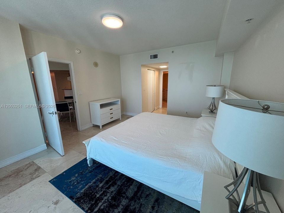 For Sale: $1,089,000 (2 beds, 2 baths, 1715 Square Feet)