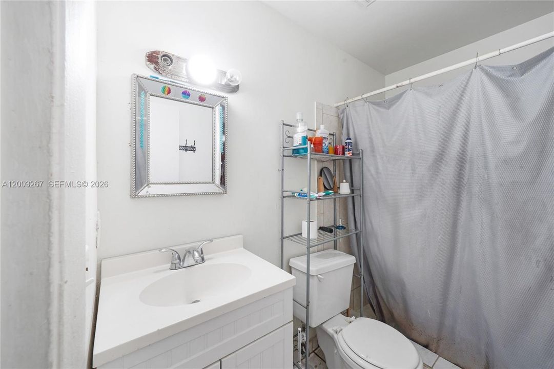 En Venta: $393,900 (3 camas, 2 baños, 1120 Pies cuadrados)