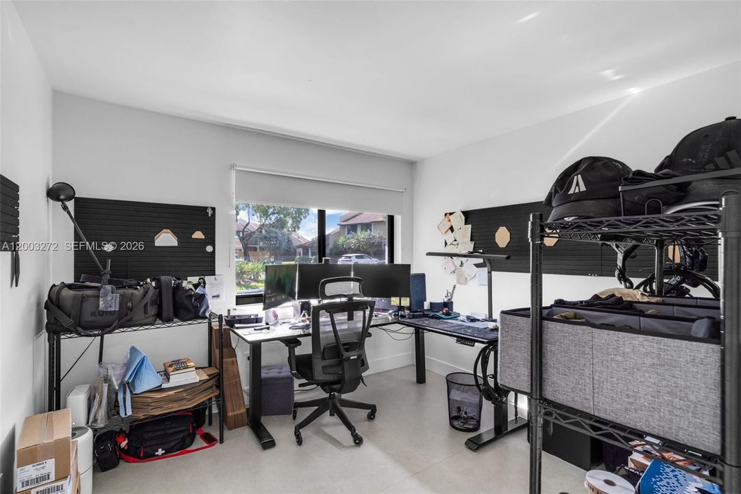 Second bedroom currently used as an office