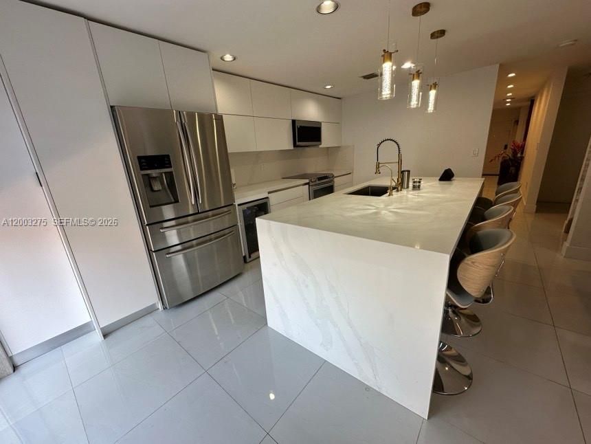 Recently Sold: $614,000 (3 beds, 2 baths, 1743 Square Feet)