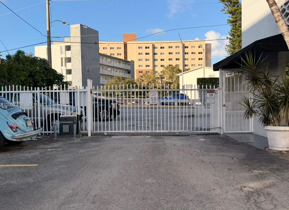 Недавно арендовано: $1,550 (1 спален, 1 ванн, 460 Квадратных фут)