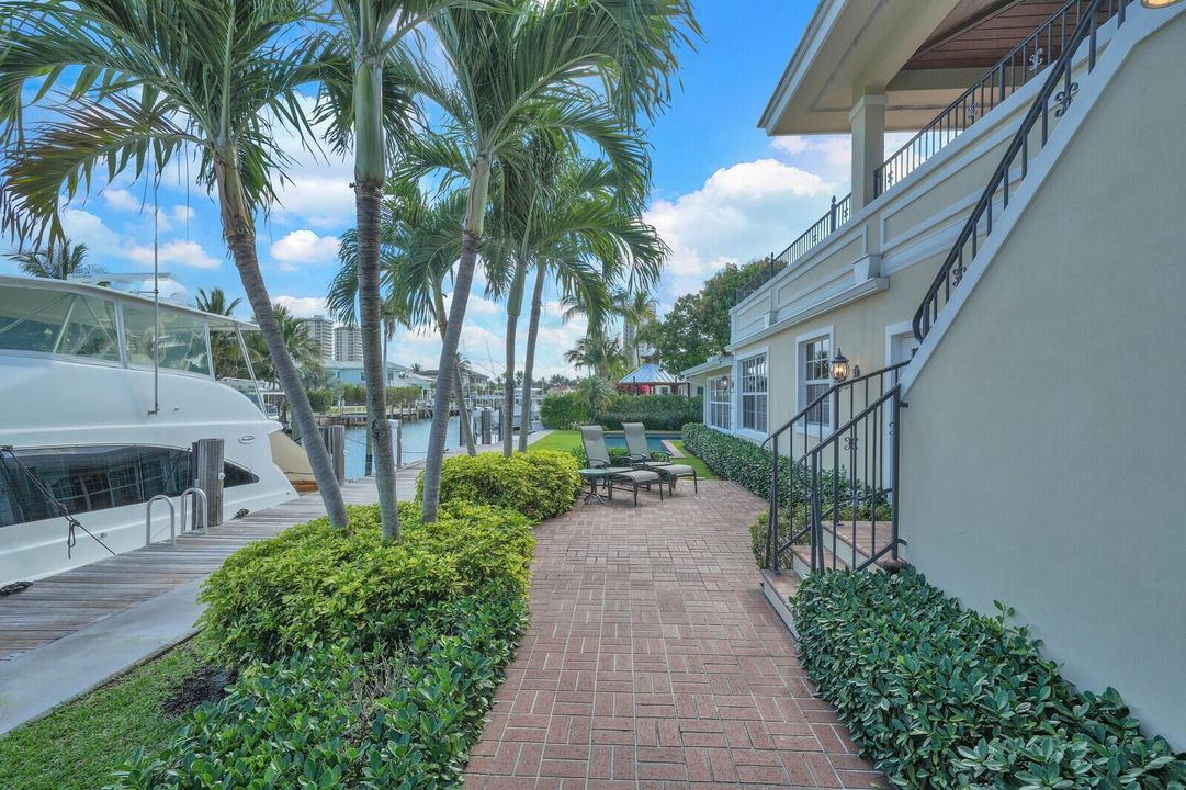 1210 Bimini Lane 70 26