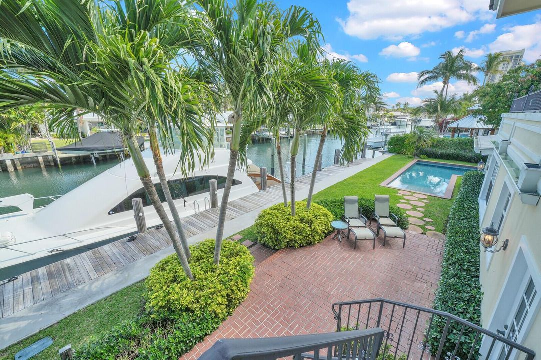 1210 Bimini Lane 40 26