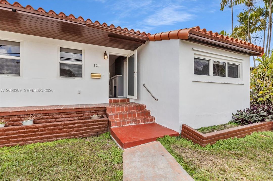 Recientemente alquilado: $3,500 (3 camas, 2 baños, 1320 Pies cuadrados)