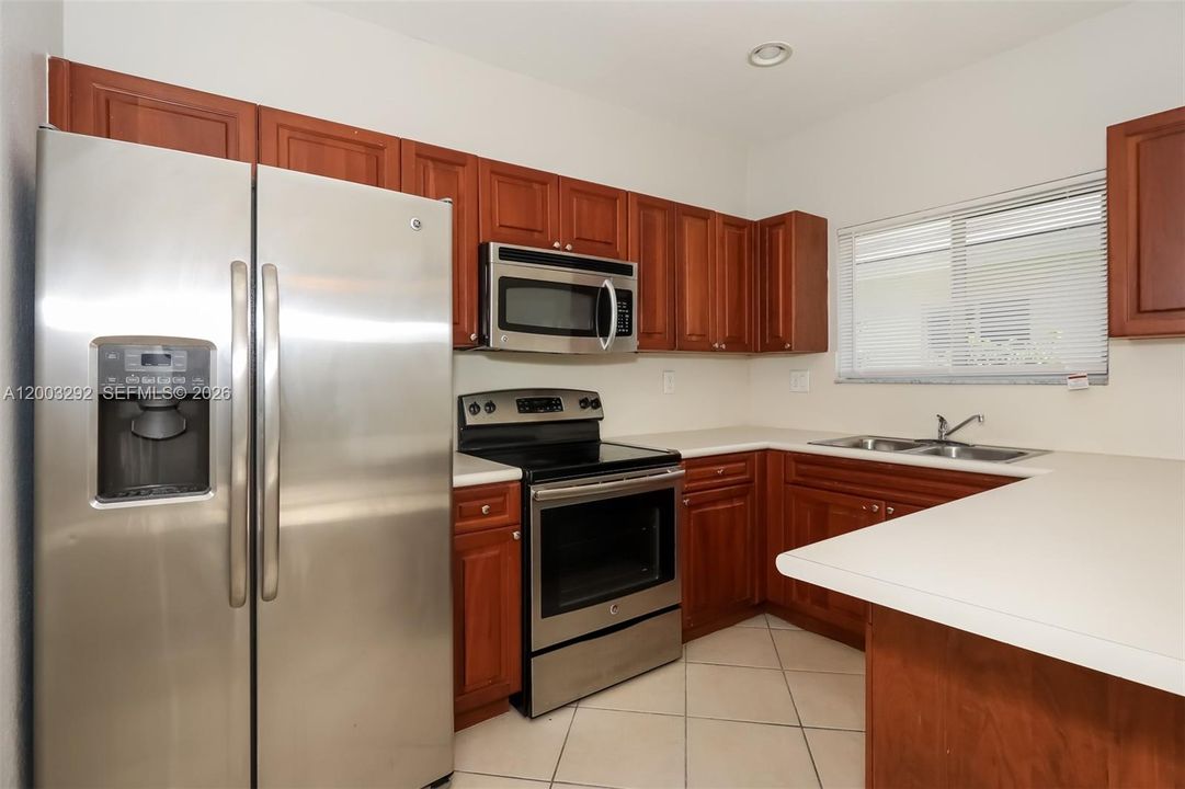 Active With Contract: $2,875 (5 beds, 3 baths, 2170 Square Feet)