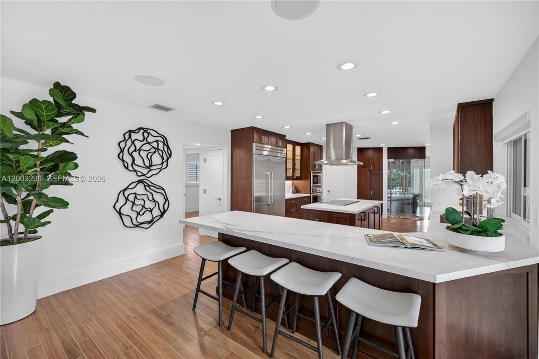 For Sale: $3,150,000 (3 beds, 2 baths, 2450 Square Feet)