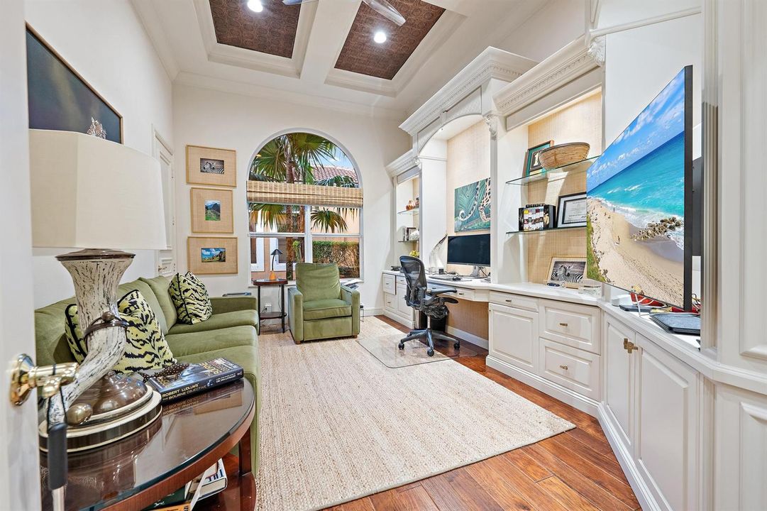 7525 Hawk's Landing Drive