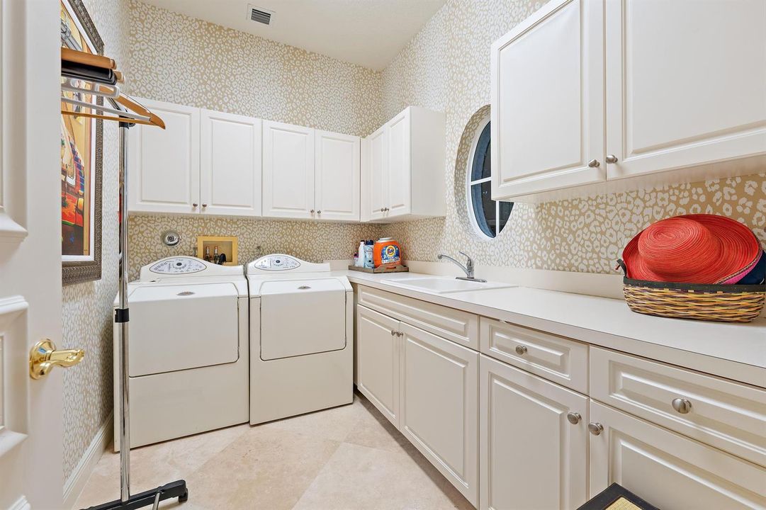 7525 Hawk's Landing Drive