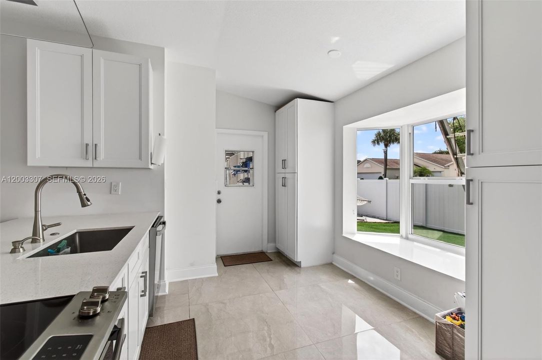 Recently Sold: $489,000 (3 beds, 2 baths, 1515 Square Feet)