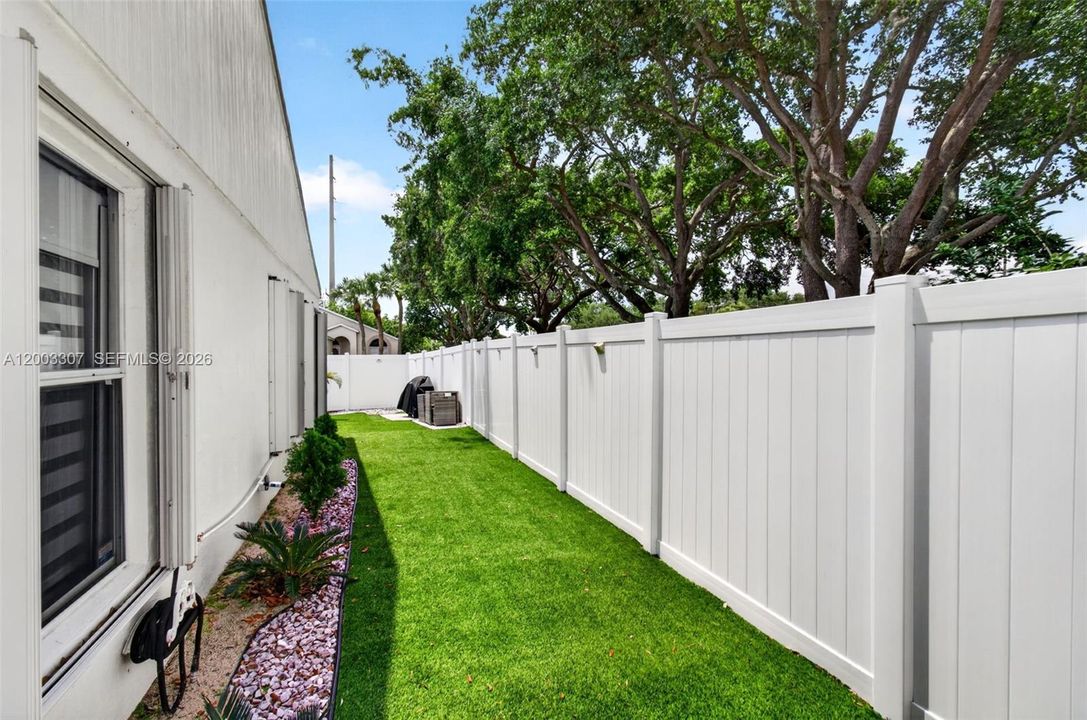 Recently Sold: $489,000 (3 beds, 2 baths, 1515 Square Feet)