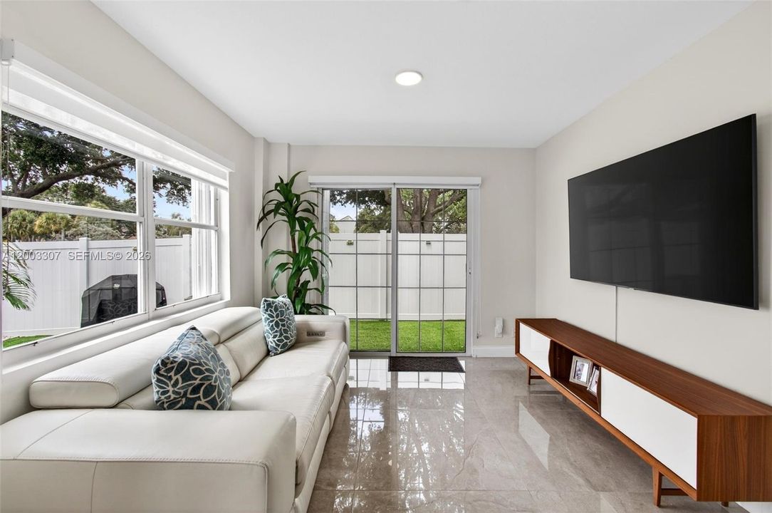 Recently Sold: $489,000 (3 beds, 2 baths, 1515 Square Feet)