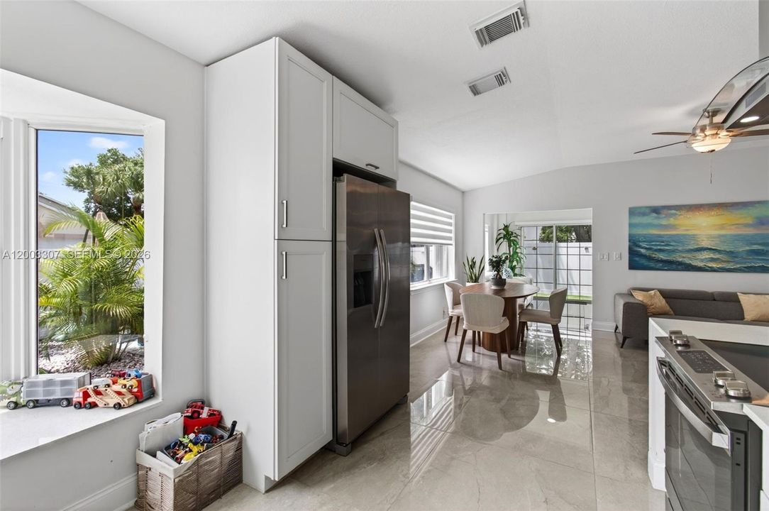 Recently Sold: $489,000 (3 beds, 2 baths, 1515 Square Feet)