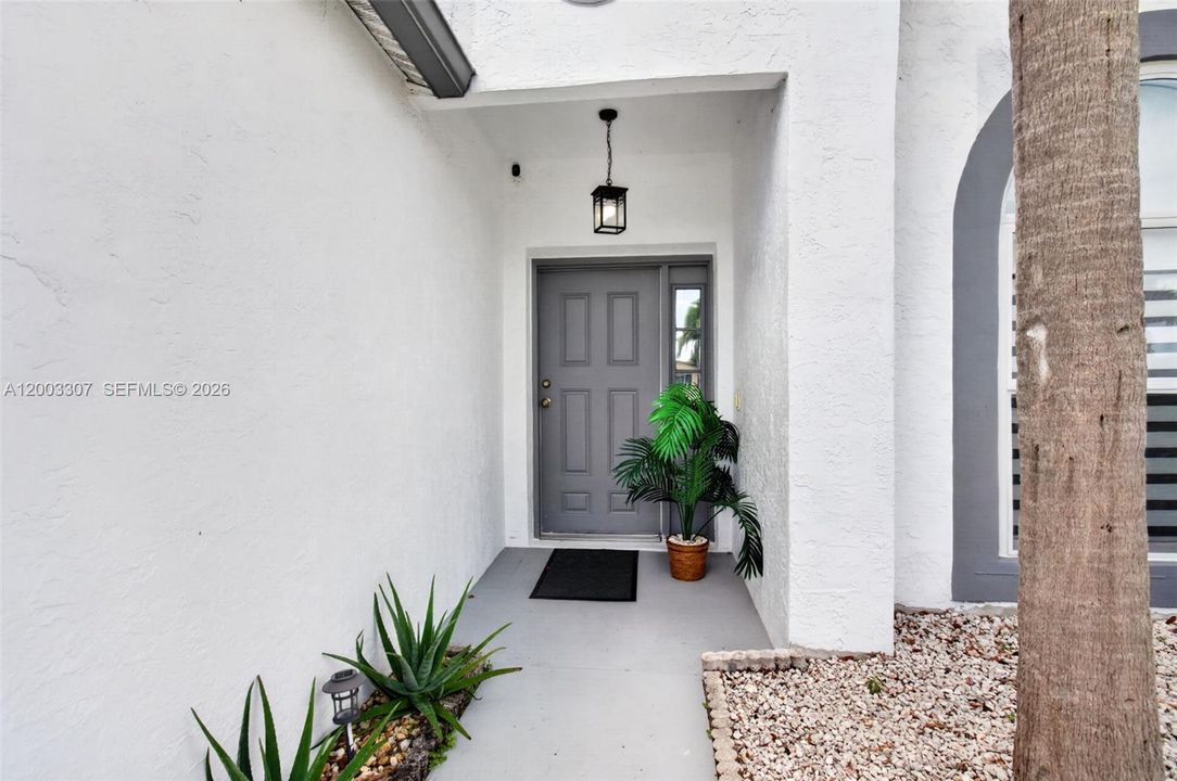 Recently Sold: $489,000 (3 beds, 2 baths, 1515 Square Feet)
